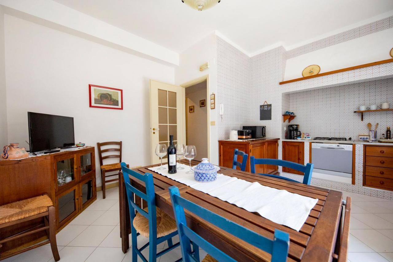 Fabiene Familyholidays Deluxe Plus เชฟาลู ภายนอก รูปภาพ