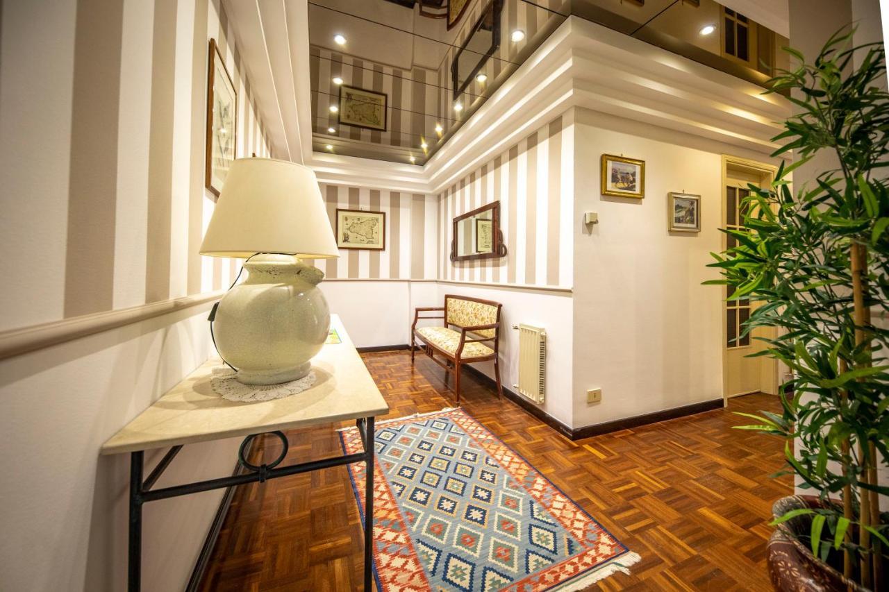 Fabiene Familyholidays Deluxe Plus เชฟาลู ภายนอก รูปภาพ