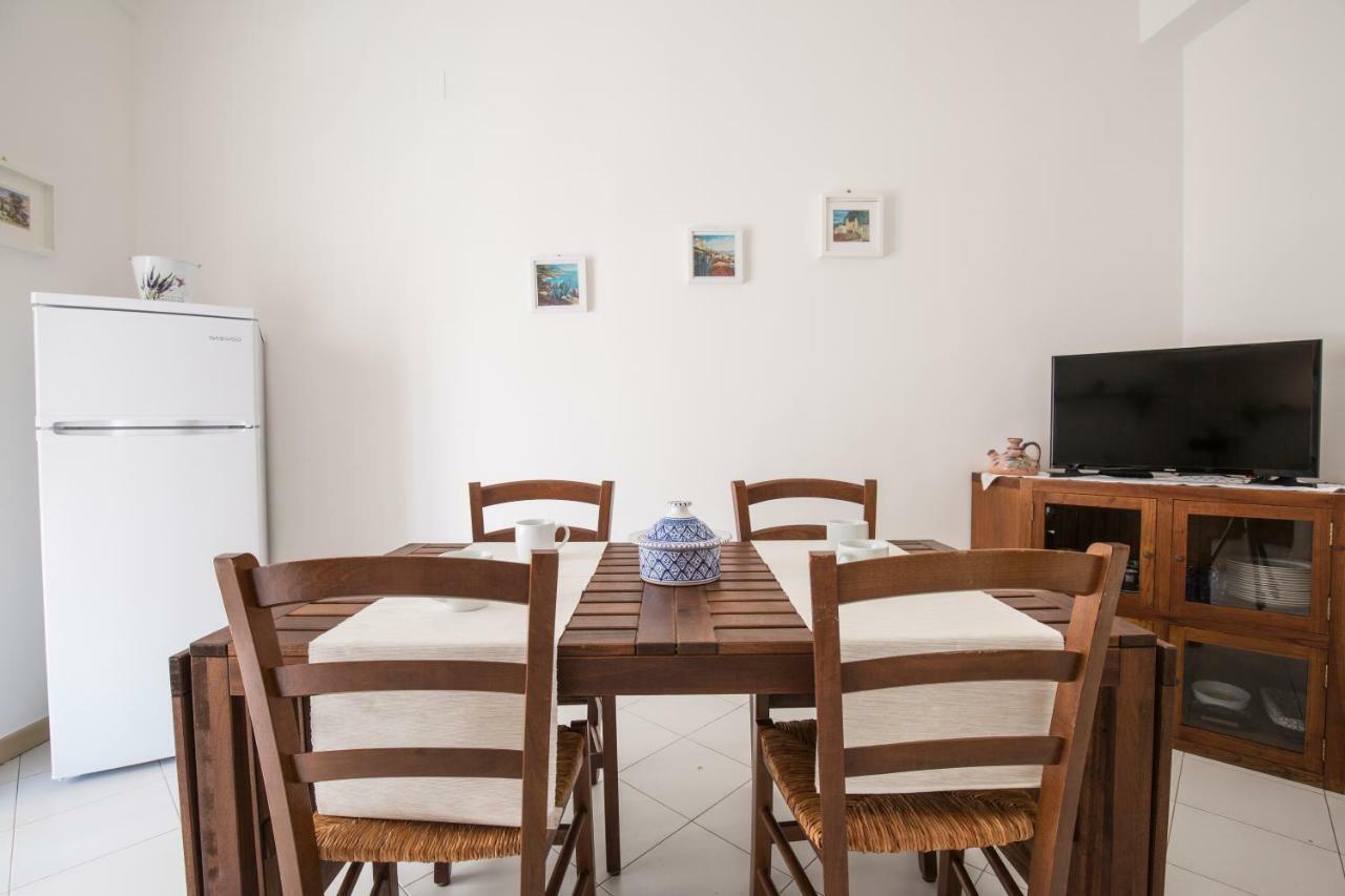 Fabiene Familyholidays Deluxe Plus เชฟาลู ภายนอก รูปภาพ